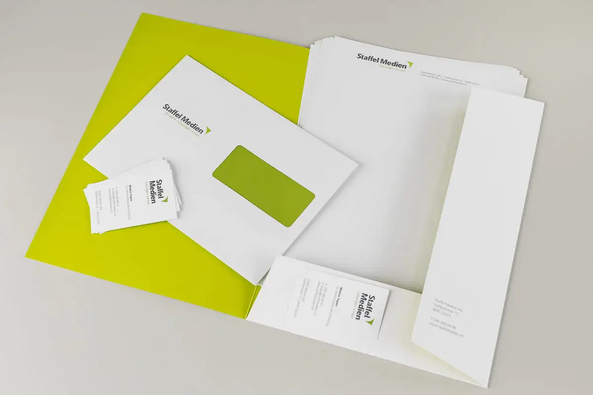 GeschäftsdrucGeschäftsdrucksachen in Zürich drucken: Mappen, Umschläge, Briefpapier und Visitenkarten gestalten